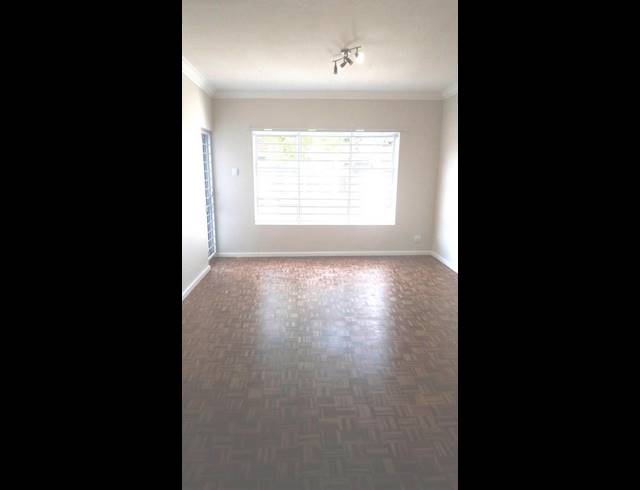 2 BEDROOM PROPERTY TO RENT IN SOUTHFIELD